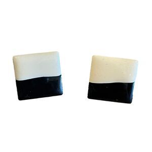 Vintage 1980s Black White Enamel Square Stud Earrings Modernist Colorblock 1"